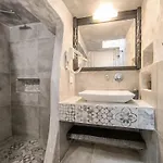 The Stone House In Casa vacanze *