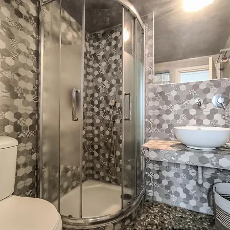 The Stone House In Feriehus Skiathos by